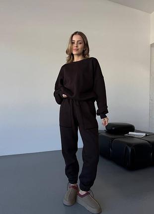 Спортивный костюм на флисе с свитшотом с манжетами с брюками с накладными карманами с кулисками