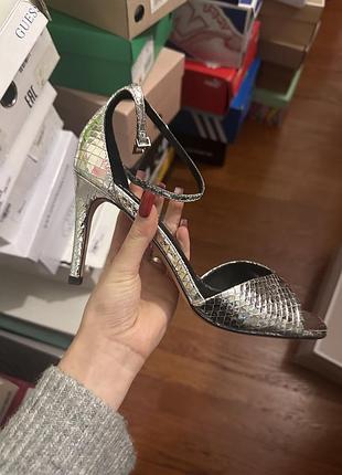 Lola cruz босоніжки