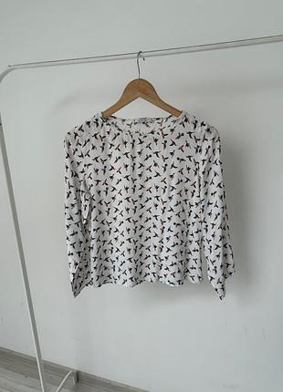 Блуза у колибри mango