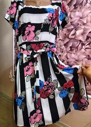 Женское фирменное платье