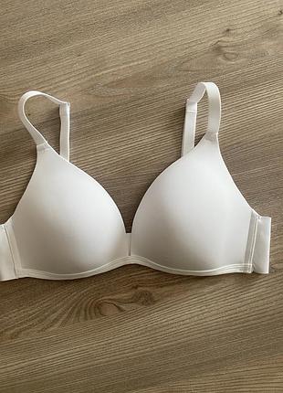 Білий гладенький бюст без кісточок primark