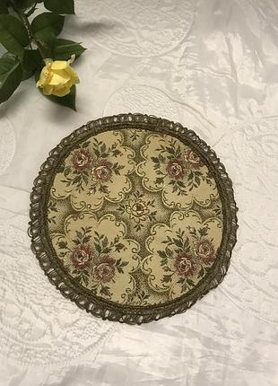 Серветка кругла 25*25см