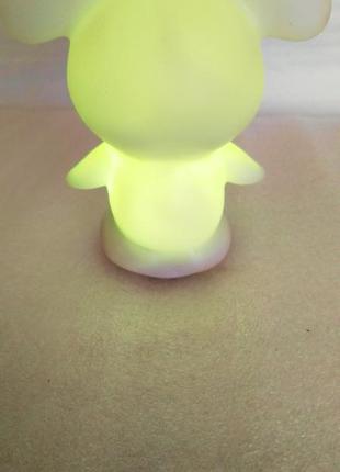 Светодиодная лампа ( ночник) *кролик* автоматически меняет 7 цветов.7 фото