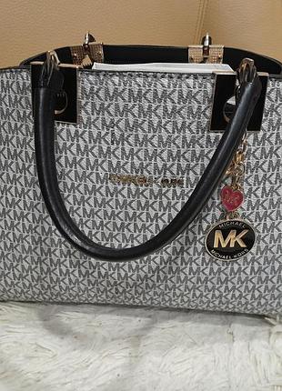 Сумка жіноча