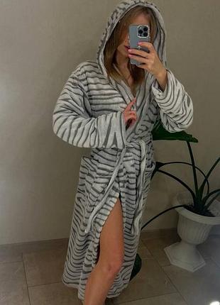 Женский махровый халат зебра