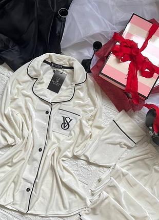 Жіноча піжама