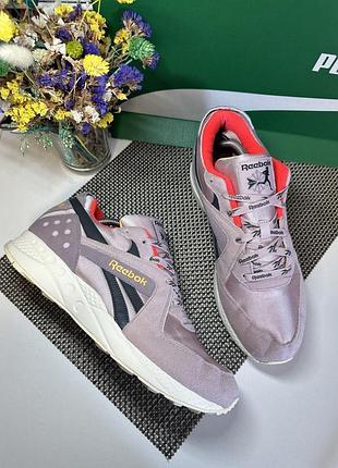 Оригінальні кросівки reebok