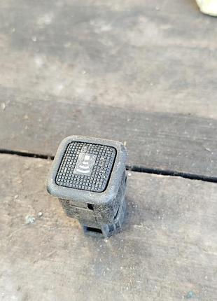 Кнопка сигналізації	audi a4 b5 a6 c5	8l0962109