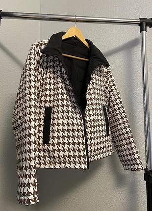 Стильна двостороння куртка, розміру s/m — нова, легка, модний принт