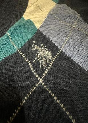 Светр жіночий