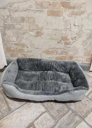 Лежак для котика.