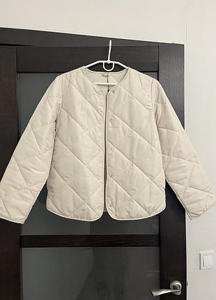 Стьобана куртка беж