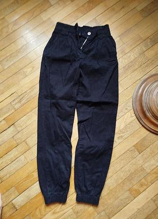 Джинсы для девочки фирмы bershka