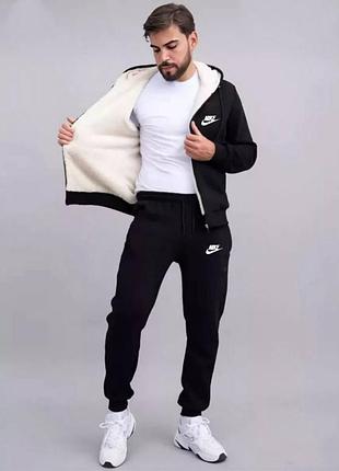 Качественный мужской костюм из турецкой трехнитки и меховым подкладом
размер 48-50; 50-52