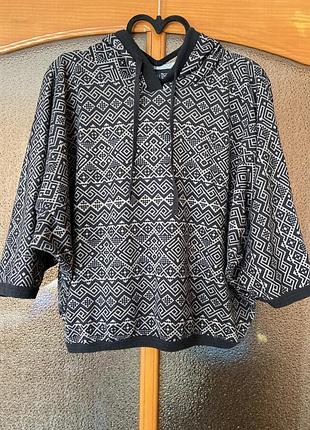 Кофта жіноча