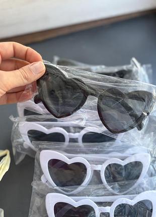 Очки для фотосесії сердечка білі та чорні