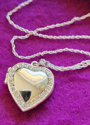 Колье avon, локет-сердце, 2004 год