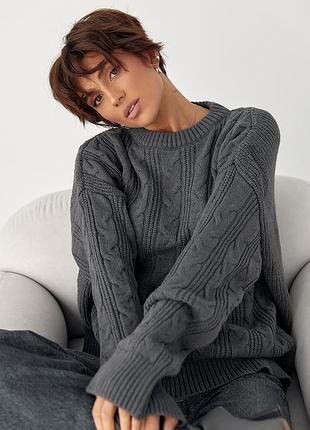 Вільна в'язана кофта в косички
