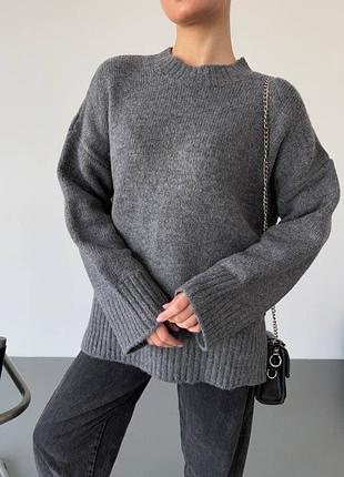 Базовий теплий светр як в укр брендах