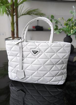Большая женская сумочка prada нейлон белый есть
