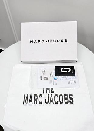 Коробка+пыль + документы маленький marc jacobs есть