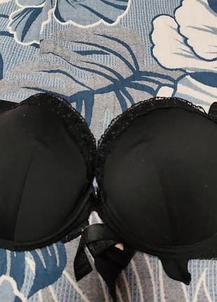 Красивый бюстгальтер