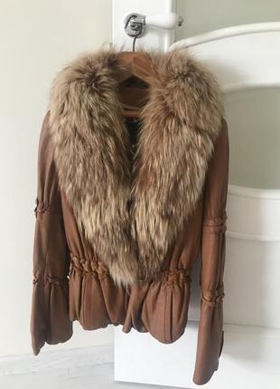 Натуральна на підкладці курточка