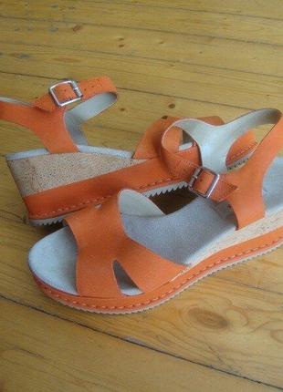 Босоніжки clarks 40 розмір 26 см