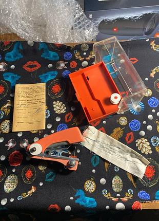 Швейна машинка ручна портативна ссер