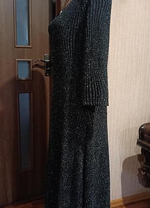 Шикарна сукня 50-52, має дуже хороший стрейч. стан ідеальний.