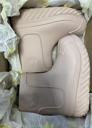 Adifom superstar boot w