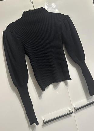 Яорний светрик стильний модний