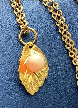 Підвіска кулон лист з коралом золотого кольору
