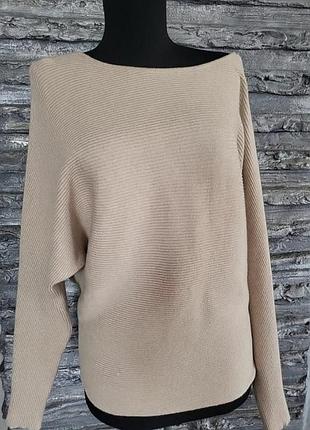Свитер женский м размер бежевого цвета, свитер с рукавом летучая мышь и с вырезом лодочка