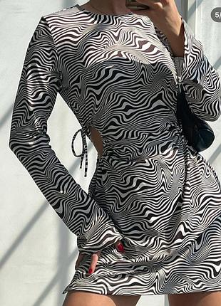 Сукня h&m з вирізами, з візерунком, що імітує зебру, та зав'язками з боків