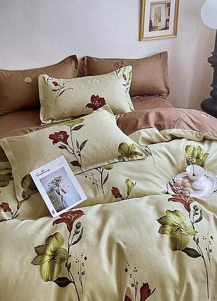 Семейный комплект постельного белья с простыню на резинке ткань - фланель, два пододеяльника