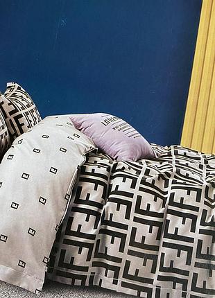 Семейный комплект постельного белья с простыню на резинке ткань - фланель, два пододеяльника