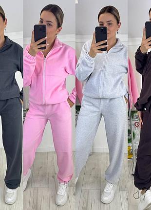 Женский костюм