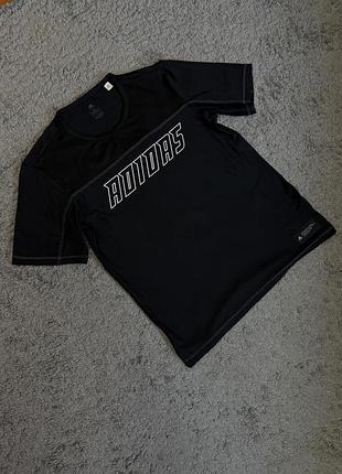 Чоловіча футболка adidas