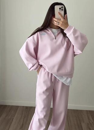 Теплий жіночий костюм