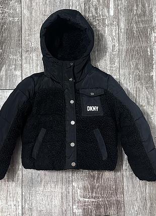 Куртка dkny 5-6років(110-116р)