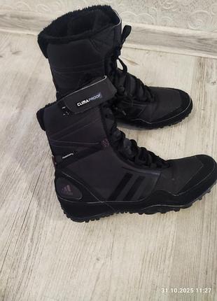 Фирменные зимние женские ботинки adidas 41 стелька 26