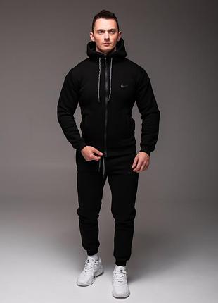 Черный мужской утепленный костюм nike с капюшоном брюки на манжете