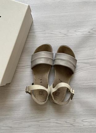 Босоніжки nessi шкіряні 37 38