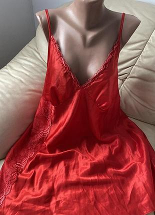 Продам атласну нічну сорочку з мереживом