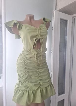Платье shein фисташкового цвета,размер xs.