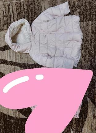 Куртка  на 80-86 + на дівчинку