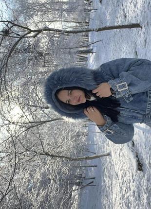 Жіноче джинсове пальто