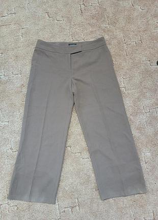 Классические брюки кофе с молоком