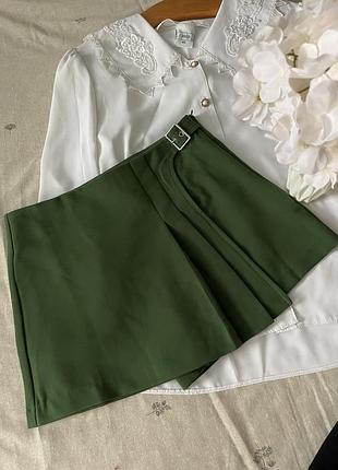 Шорти/спідниця.